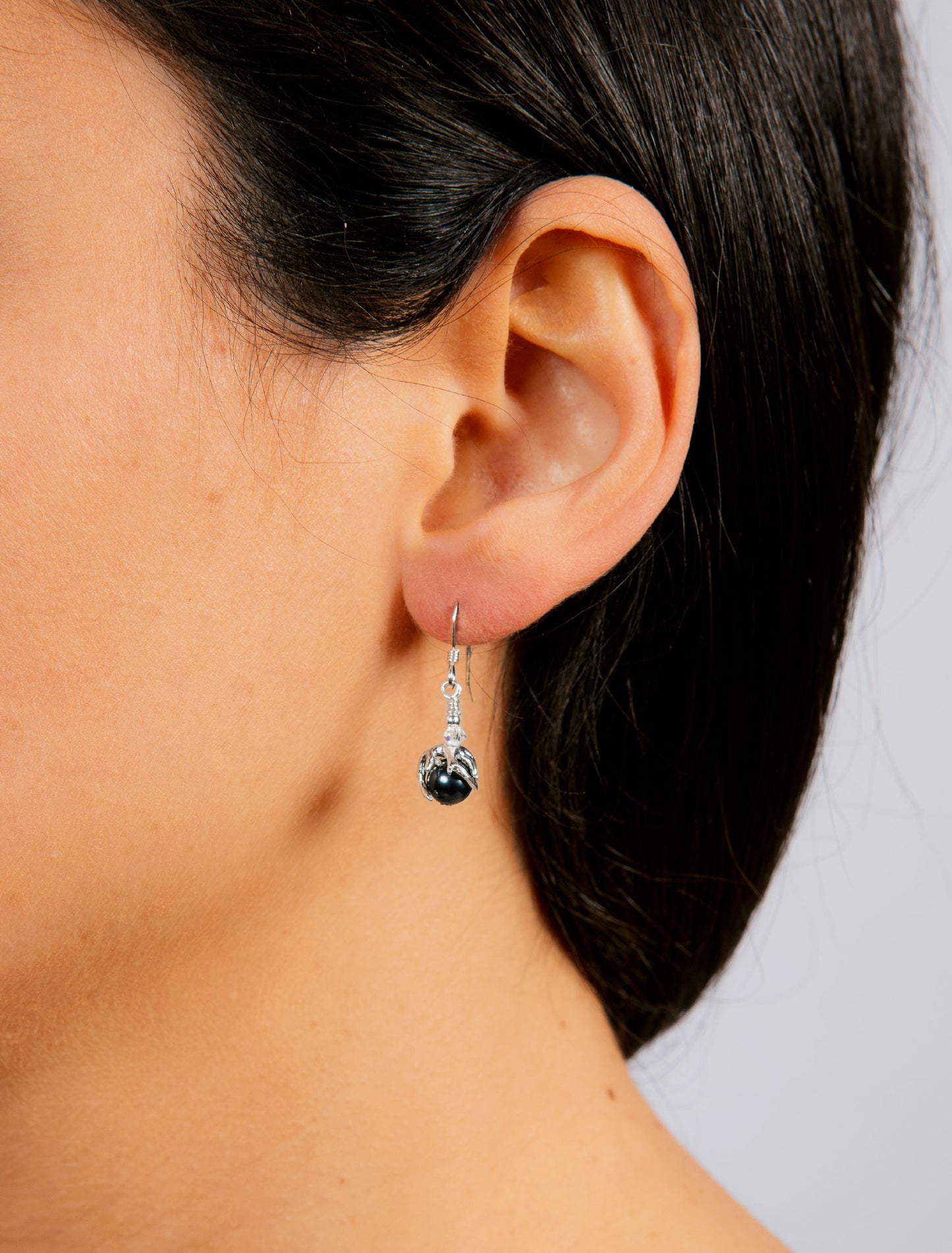 Boucles d'Oreilles Corail Couronne avec Perle Noire Swarovski