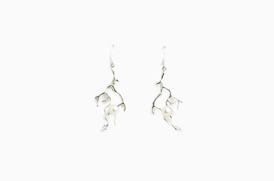 Boucles d'Oreilles Corail Ondine avec Perle Blanche